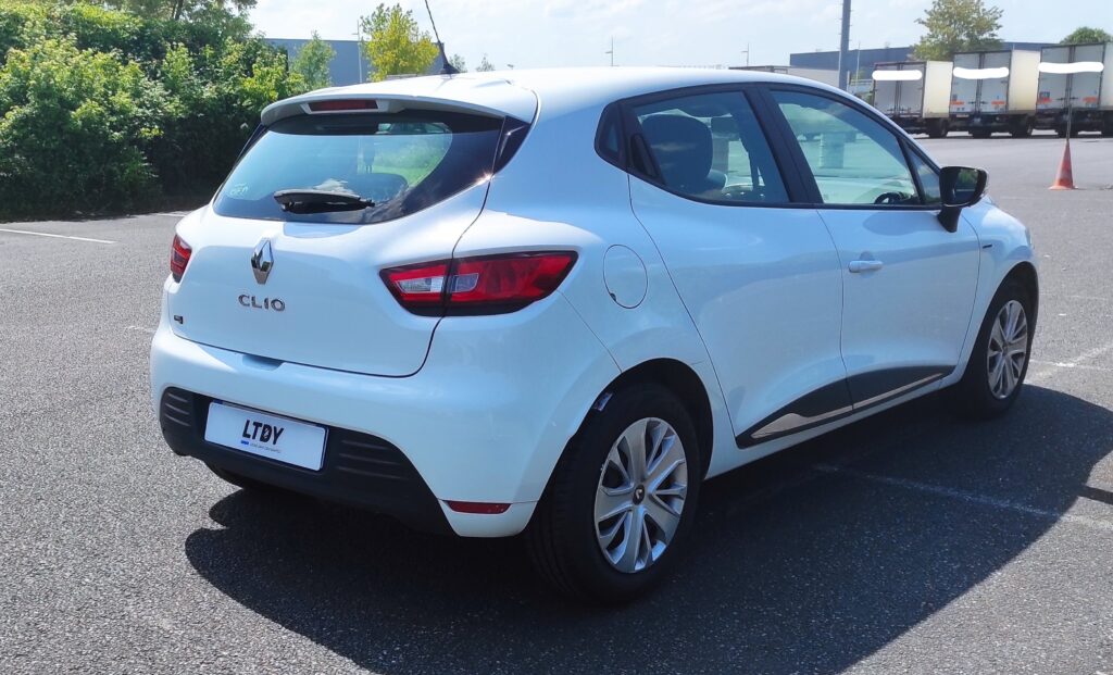 Renault Clio - Ventes - LTDY - vue de profil arrière